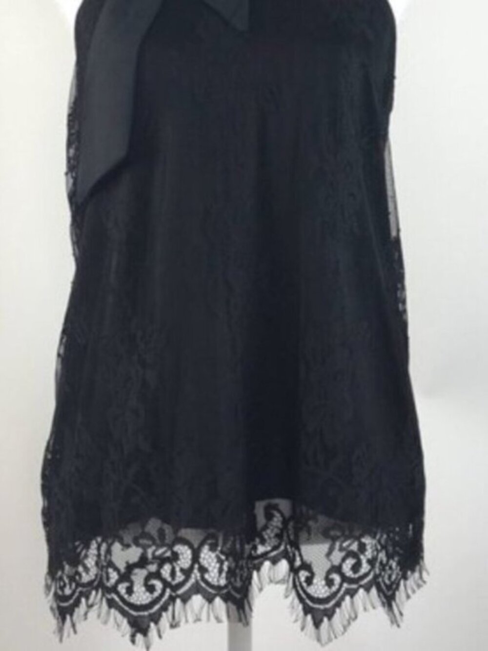 Parker Black Floral Lace Halter Top Detachable Bow Scalloped Hem Small - Picture 10 of 10